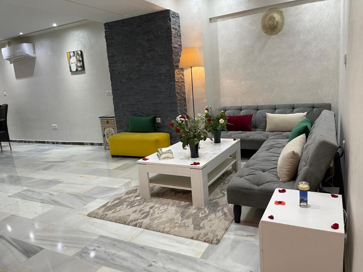Appartement En Duplex Avec 3 Chambres Haut Standing Gueliz Marrakech マラケシュ エクステリア 写真