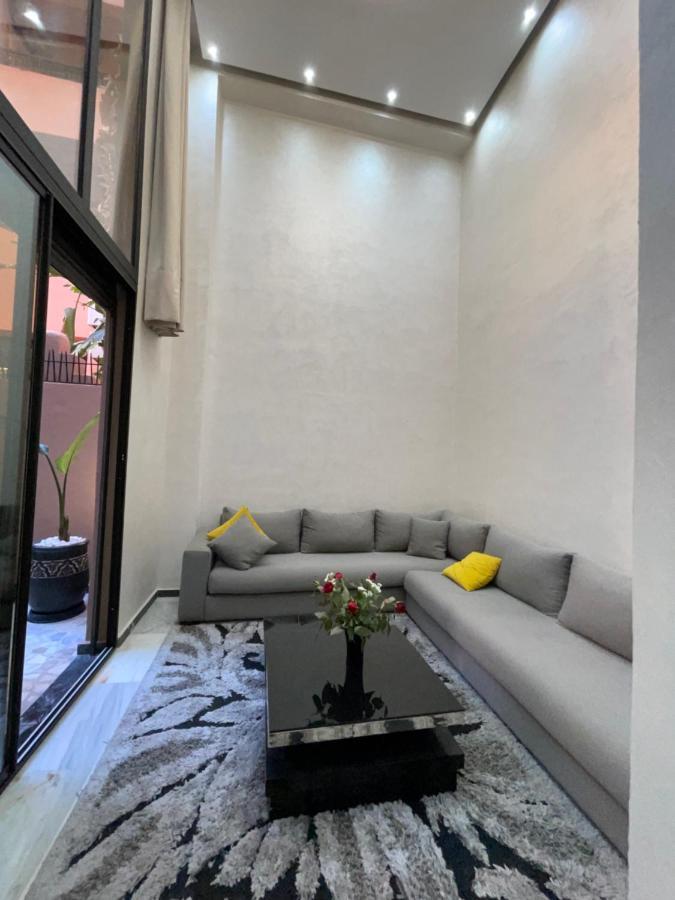 Appartement En Duplex Avec 3 Chambres Haut Standing Gueliz Marrakech マラケシュ エクステリア 写真