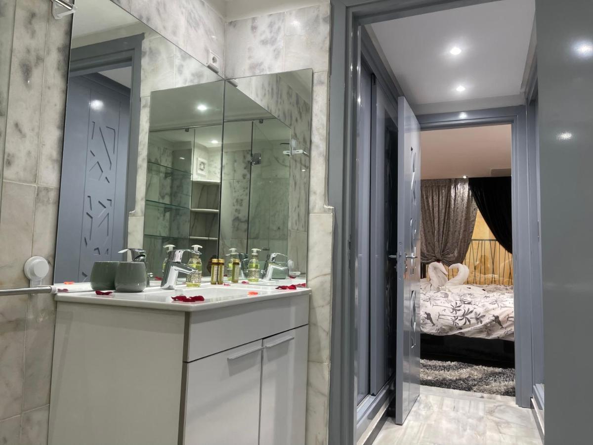 Appartement En Duplex Avec 3 Chambres Haut Standing Gueliz Marrakech マラケシュ エクステリア 写真